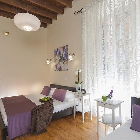 Fl Apartments Charming Flat In The Heart Of Trastevere โรม ภายนอก รูปภาพ