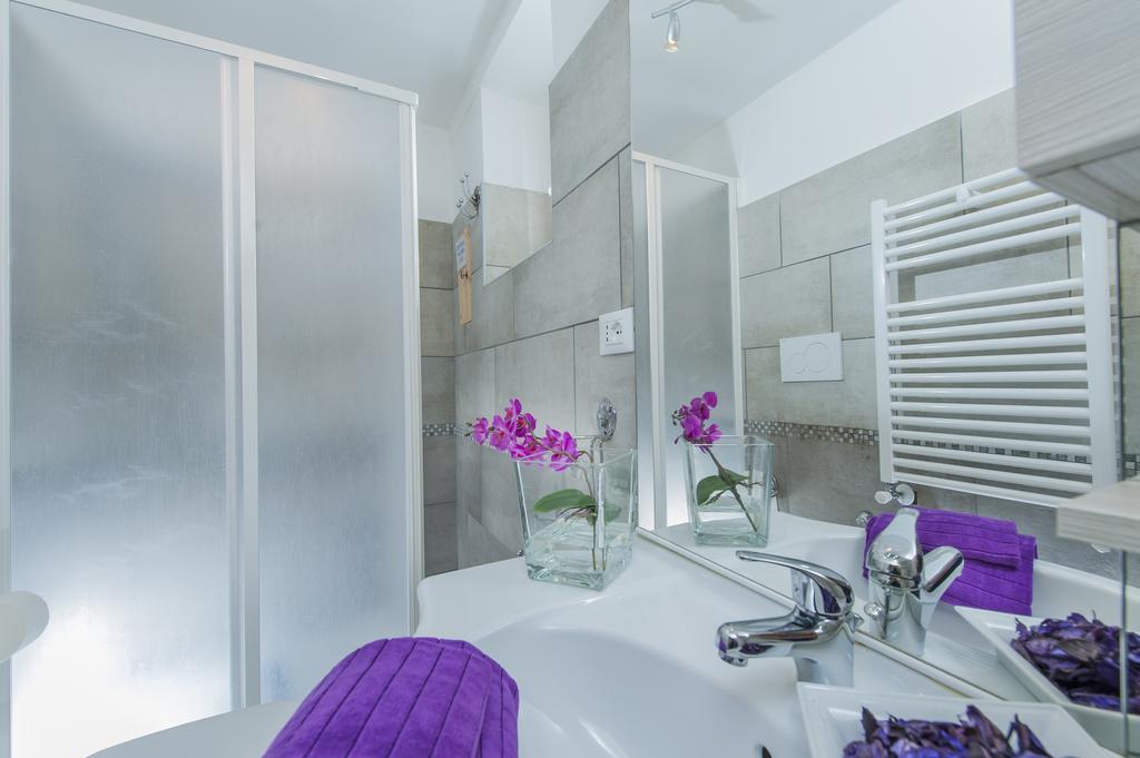 Fl Apartments Charming Flat In The Heart Of Trastevere โรม ภายนอก รูปภาพ