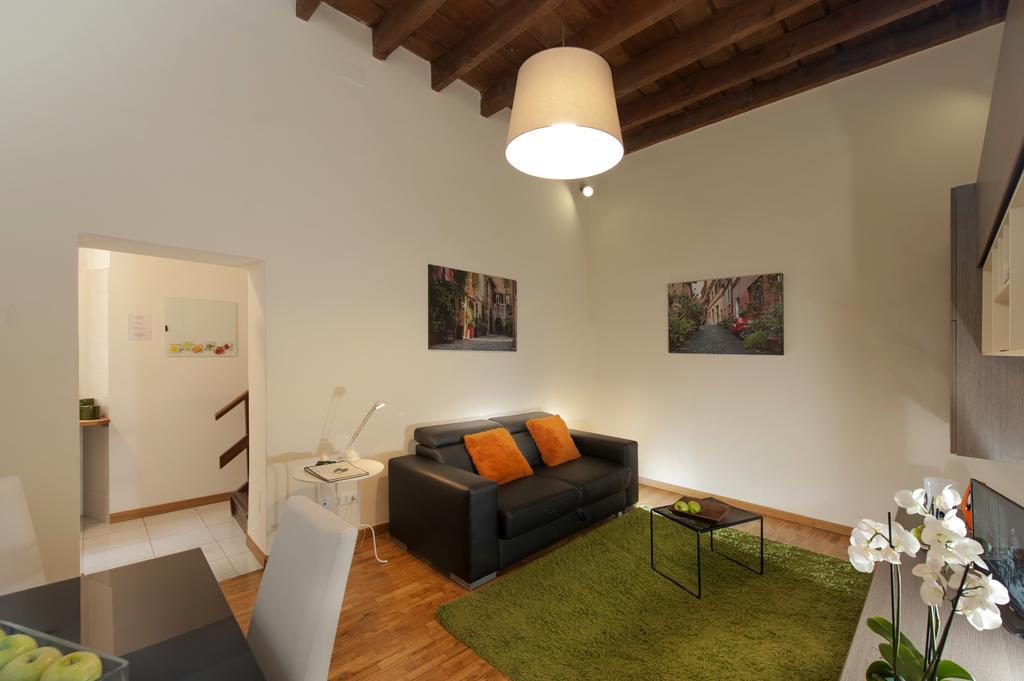 Fl Apartments Charming Flat In The Heart Of Trastevere โรม ภายนอก รูปภาพ