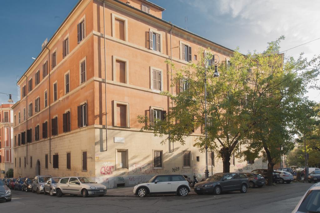 Fl Apartments Charming Flat In The Heart Of Trastevere โรม ภายนอก รูปภาพ