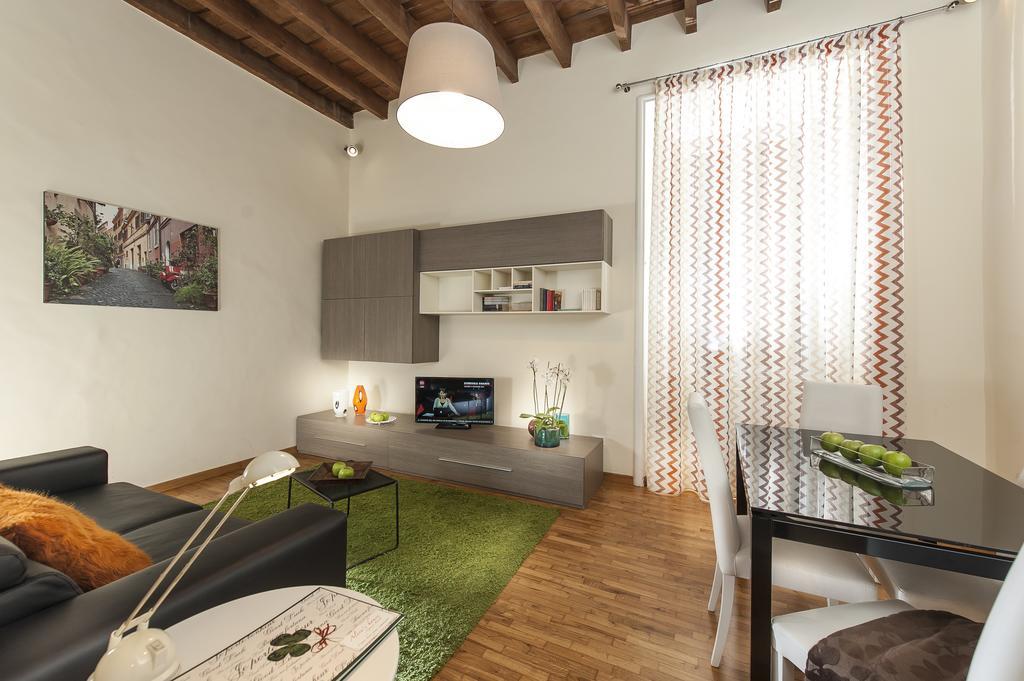 Fl Apartments Charming Flat In The Heart Of Trastevere โรม ภายนอก รูปภาพ